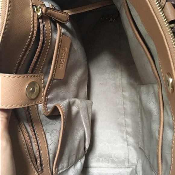 Michael Kors Sutton handbag - Picture 5 of 5